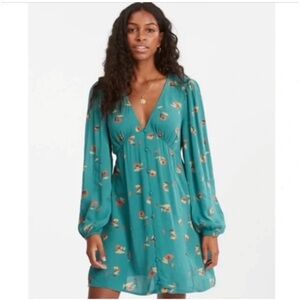 5 for $25🎈Billabong day on end floral dress